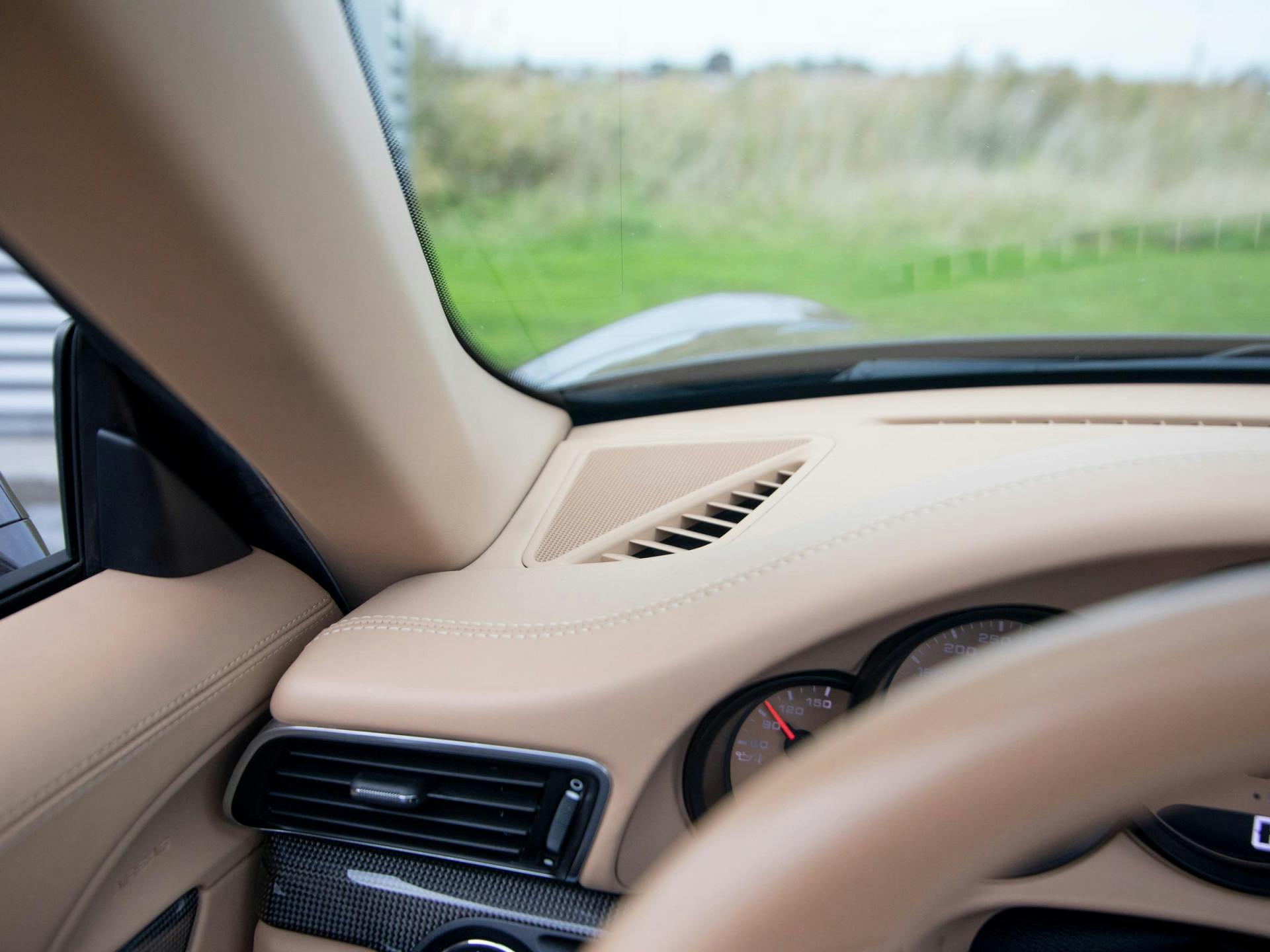 Porsche 911 Cabrio 3.8 Carrera 4 GTS | Bose | Sport Chrono | Carbon interieur pakket |